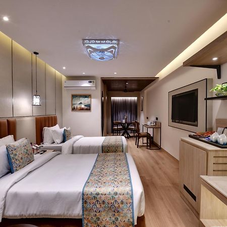 The Fern Habitat, Jaipur Hotell Exteriör bild