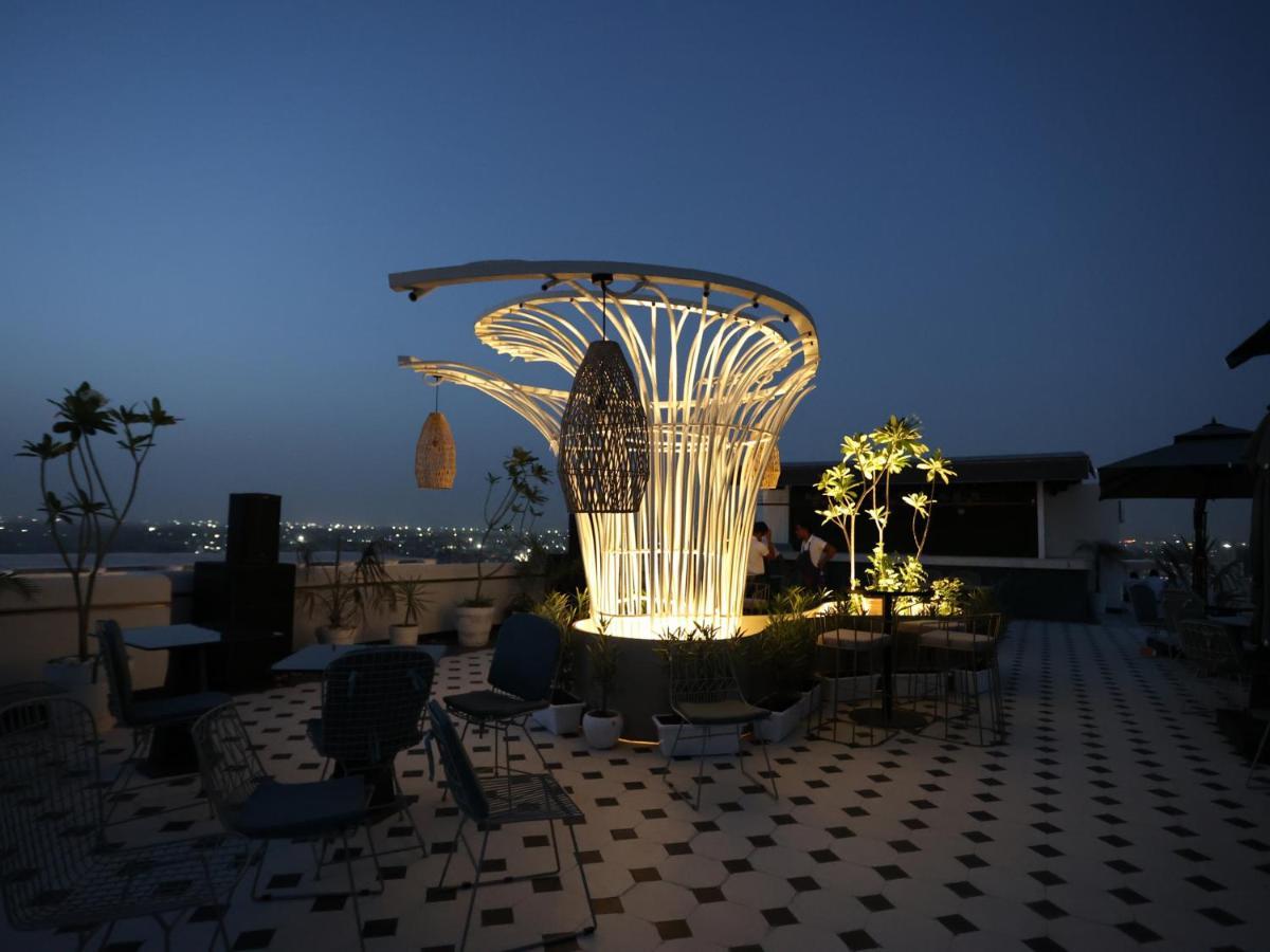 The Fern Habitat, Jaipur Hotell Exteriör bild