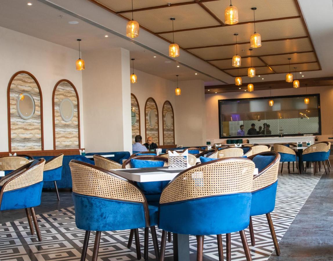 The Fern Habitat, Jaipur Hotell Exteriör bild